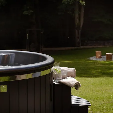 Dom wakacyjny Babia Rest - Całoroczny Z Balią Z Jacuzzi